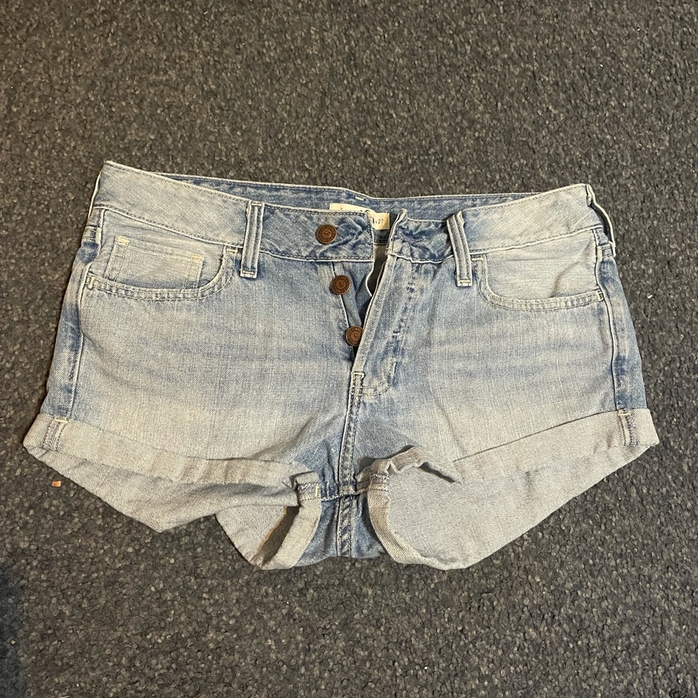 Hollister jean shorts like New size 5 28w